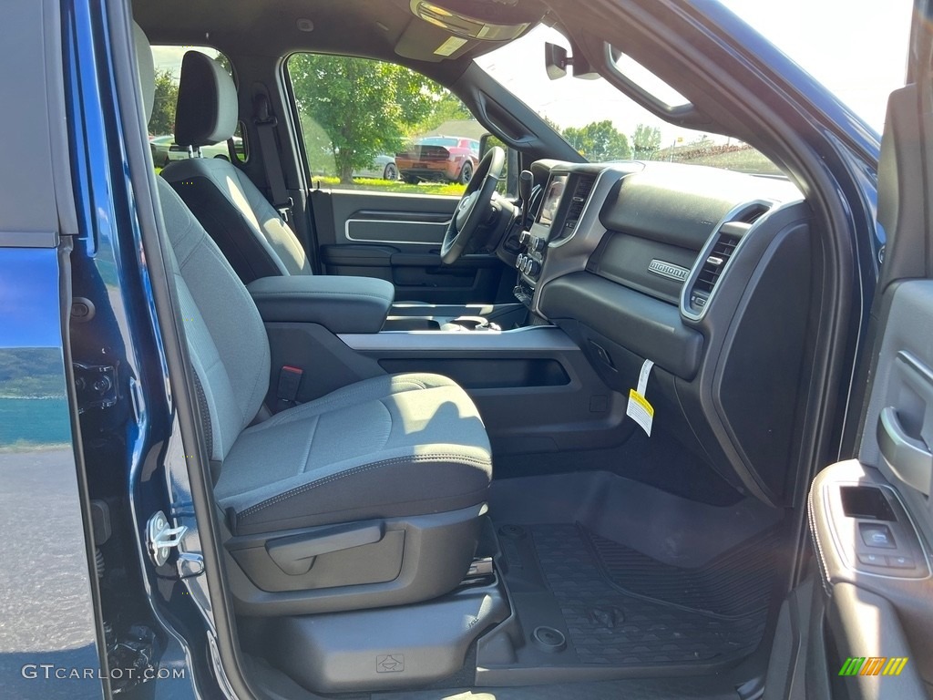 2023 2500 Big Horn Crew Cab 4x4 - Patriot Blue Pearl / Diesel Gray/Black photo #17