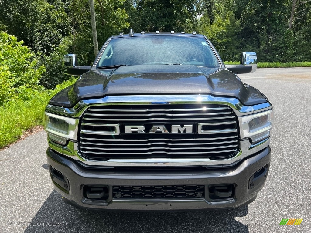 2023 3500 Laramie Crew Cab 4x4 - Granite Crystal Metallic / Black photo #3