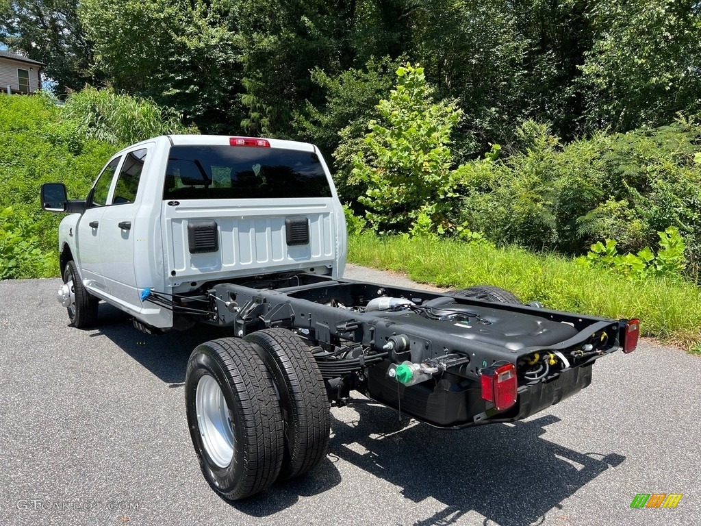 2023 Ram 3500 Tradesman Crew Cab Undercarriage Photo #146401745