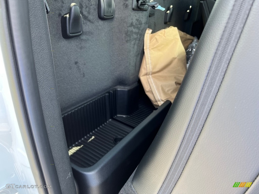 2023 Ram 4500 Tradesman Regular Cab 4x4 Chassis Rear Seat Photos