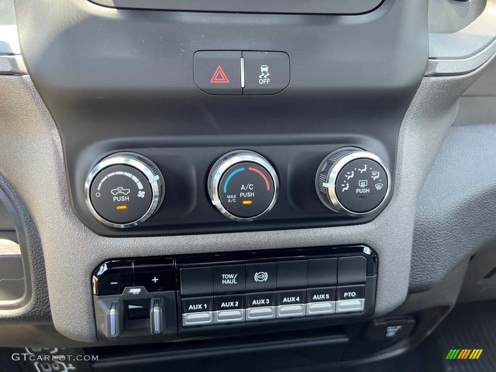 2023 Ram 4500 Tradesman Regular Cab 4x4 Chassis Controls Photos