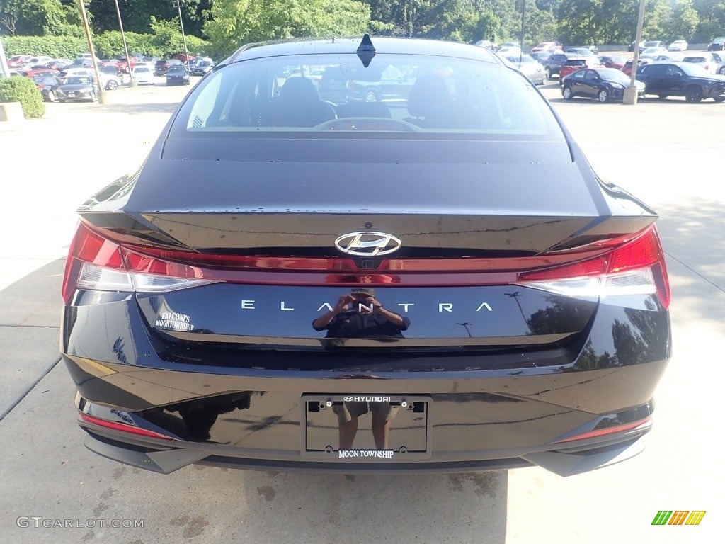 2023 Elantra SEL - Phantom Black / Black photo #3