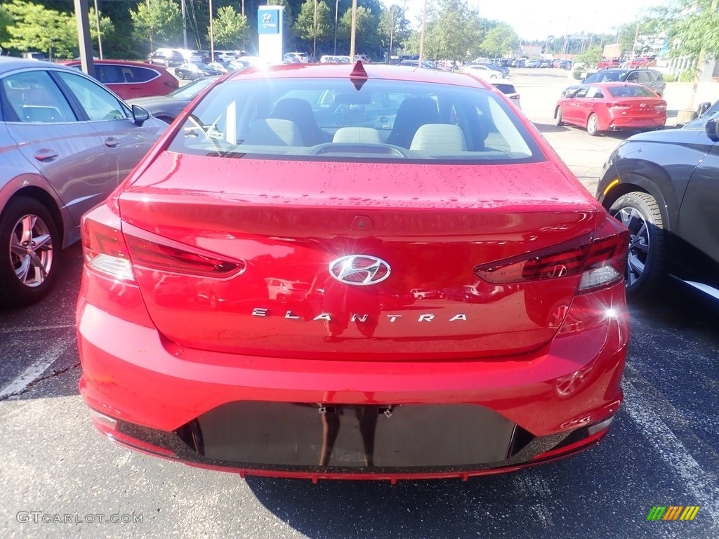 2019 Elantra SEL - Scarlet Red / Gray photo #3
