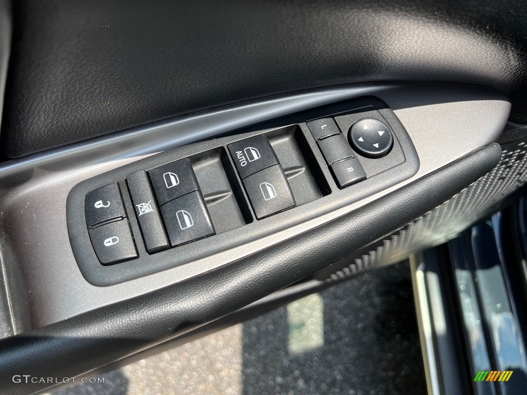 2018 Dodge Journey Crossroad AWD Black Door Panel Photo #146406420