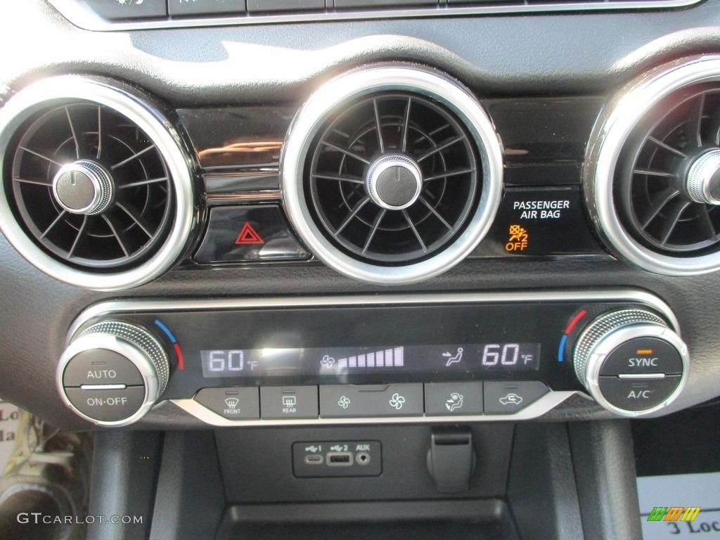 2020 Sentra SV - Fresh Powder / Charcoal photo #15