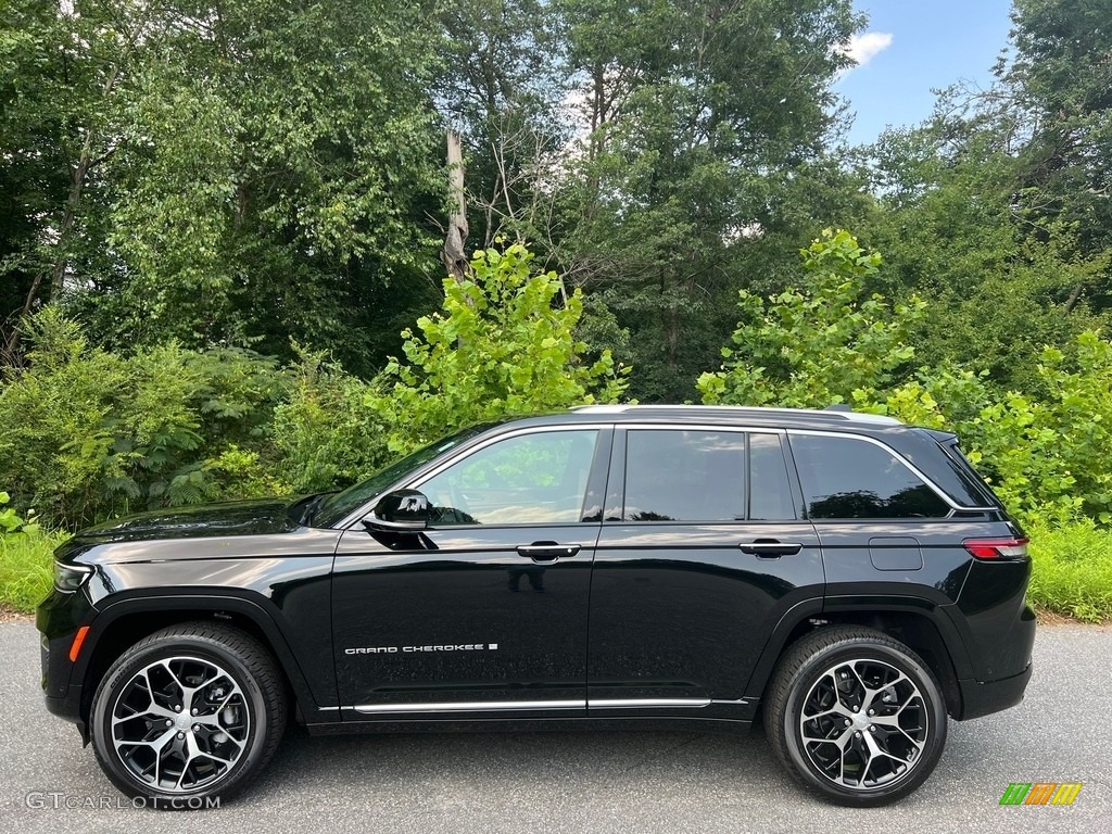Diamond Black Crystal Pearl 2023 Jeep Grand Cherokee Summit Reserve 4WD Exterior Photo #146407350