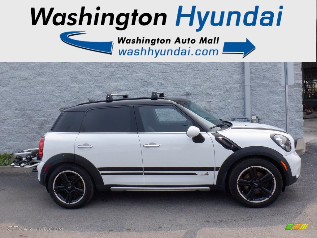 2016 Countryman John Cooper Works All4 - Light White / Lounge Championship Red photo #2