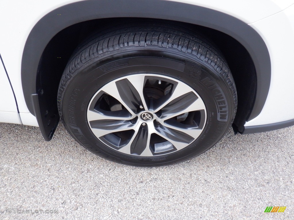 2022 Toyota Highlander XLE AWD Wheel Photo #146407977