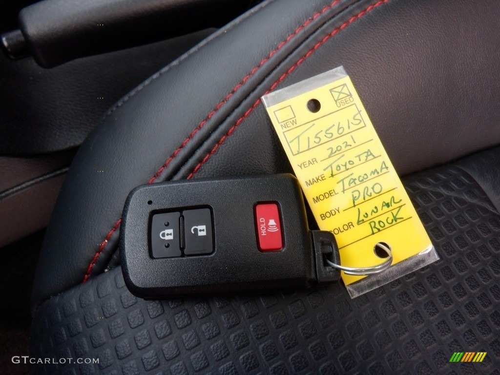 2021 Toyota Tacoma TRD Pro Double Cab 4x4 Keys Photos