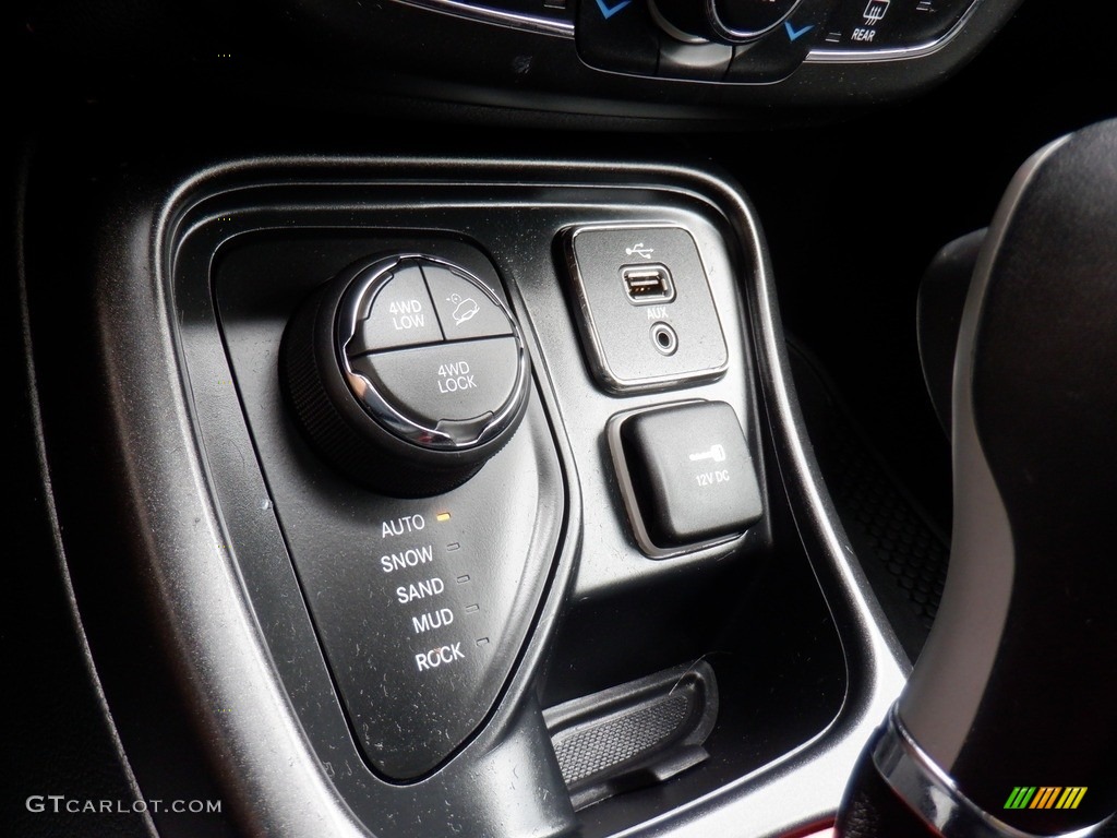 2017 Compass Trailhawk 4x4 - Spitfire Orange / Black/Ruby Red photo #24