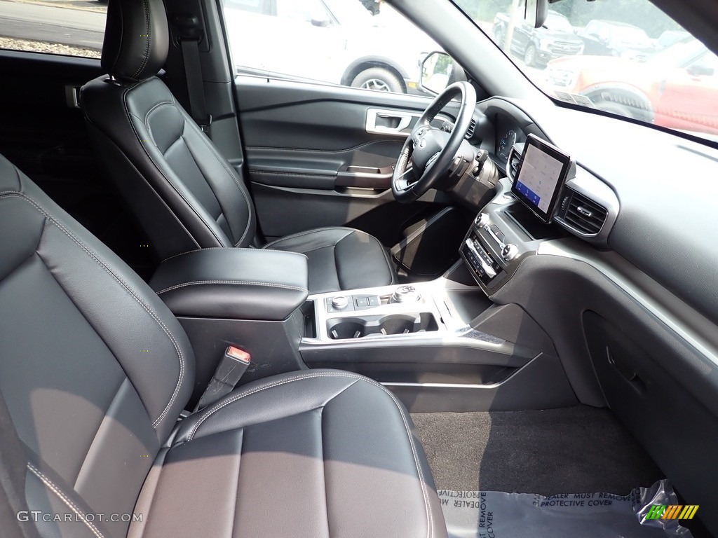 2020 Ford Explorer XLT 4WD Front Seat Photos