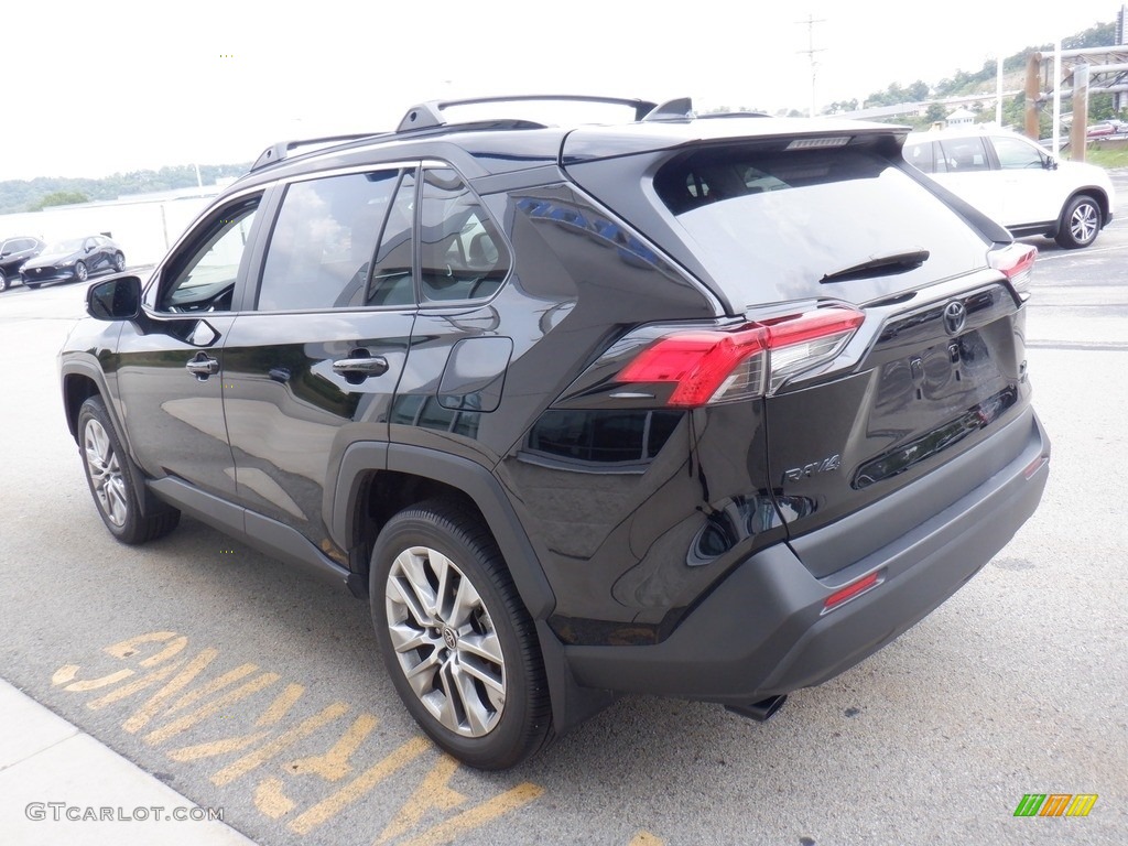 2022 RAV4 XLE Premium AWD - Midnight Black Metallic / Black photo #7
