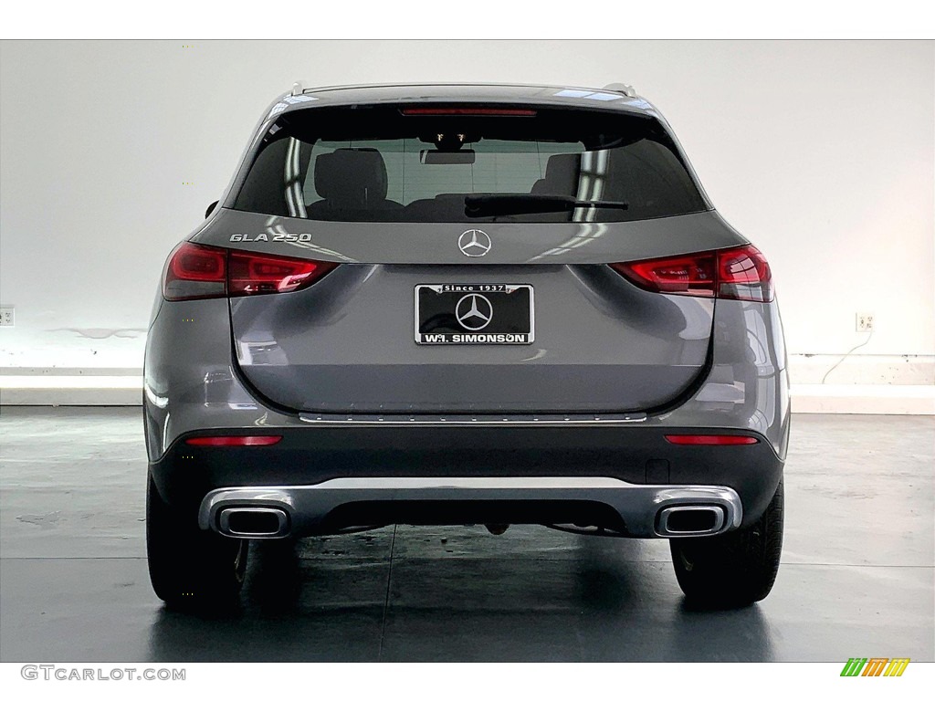 2021 GLA 250 - Mountain Grey Metallic / Black photo #3