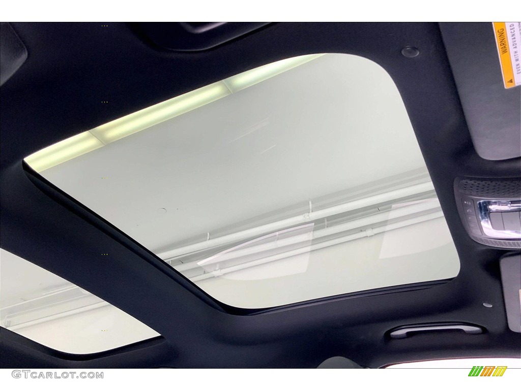 2021 GLA 250 - Mountain Grey Metallic / Black photo #25