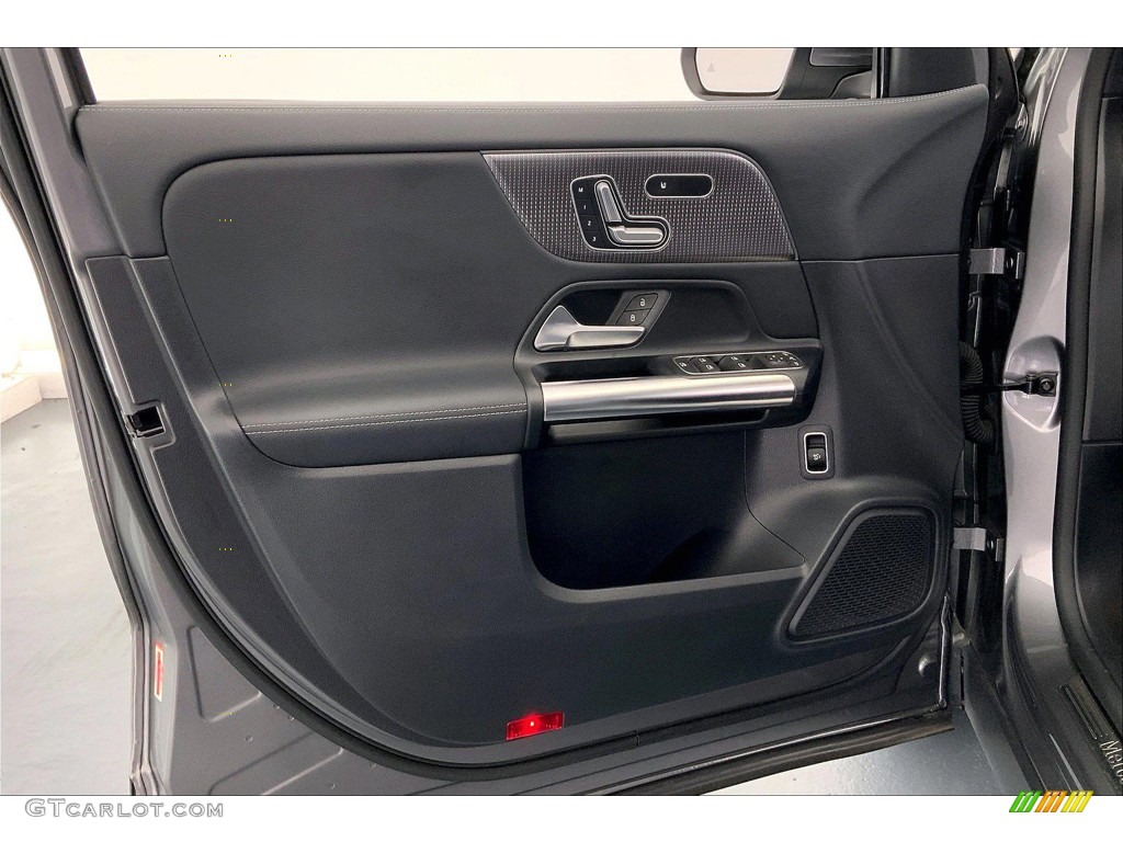 2021 GLA 250 - Mountain Grey Metallic / Black photo #26
