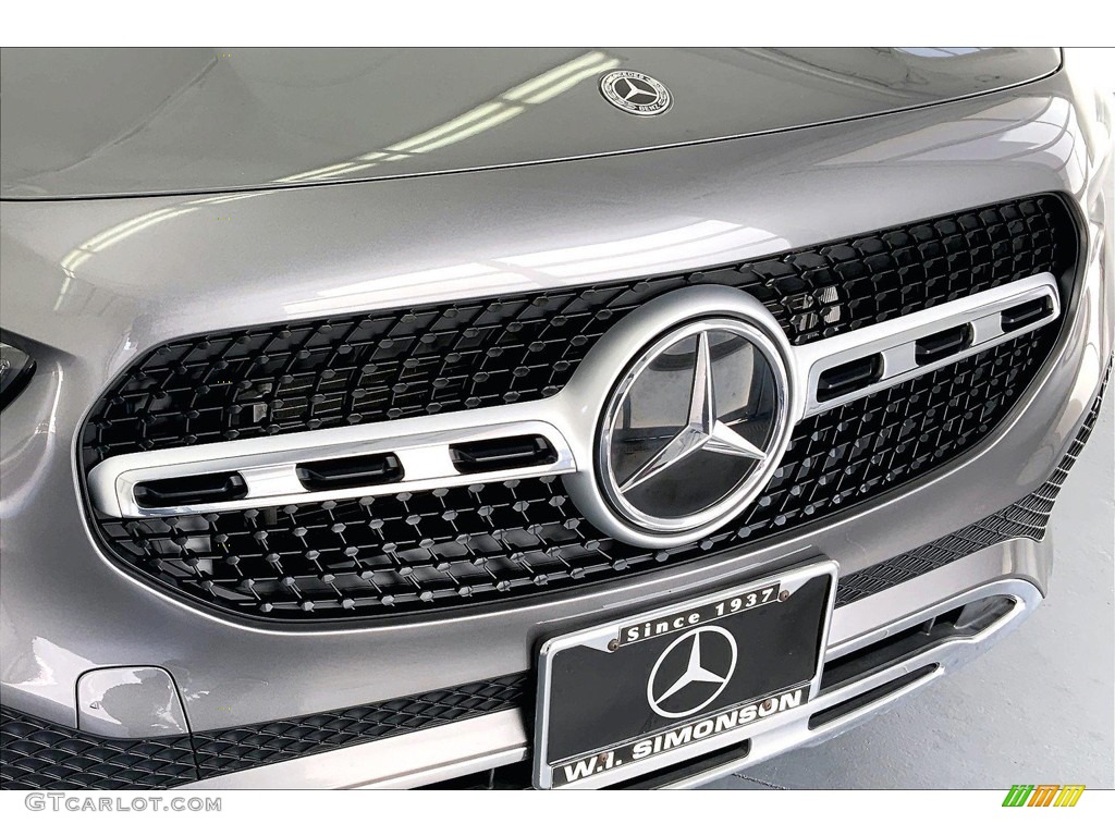 2021 GLA 250 - Mountain Grey Metallic / Black photo #30