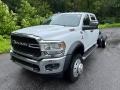 Bright White - 5500 Tradesman Crew Cab 4x4 Chassis Photo No. 2