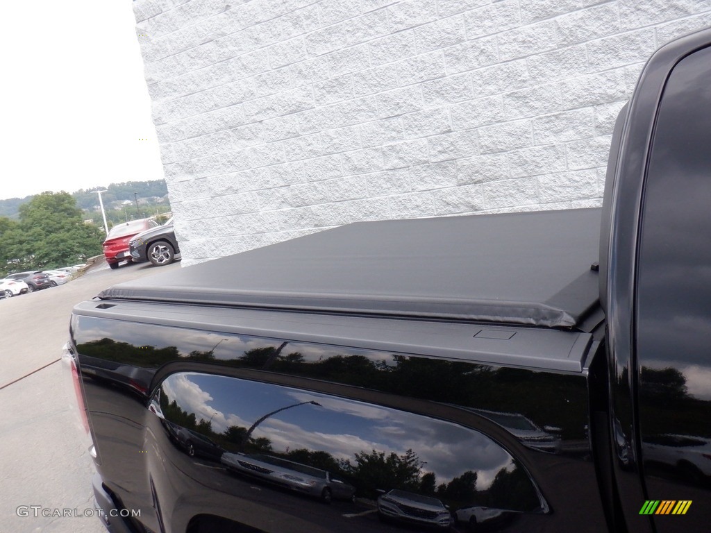 2015 Canyon SLE Crew Cab 4x4 - Onyx Black / Jet Black photo #6