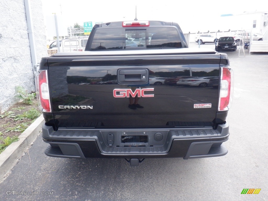2015 Canyon SLE Crew Cab 4x4 - Onyx Black / Jet Black photo #11