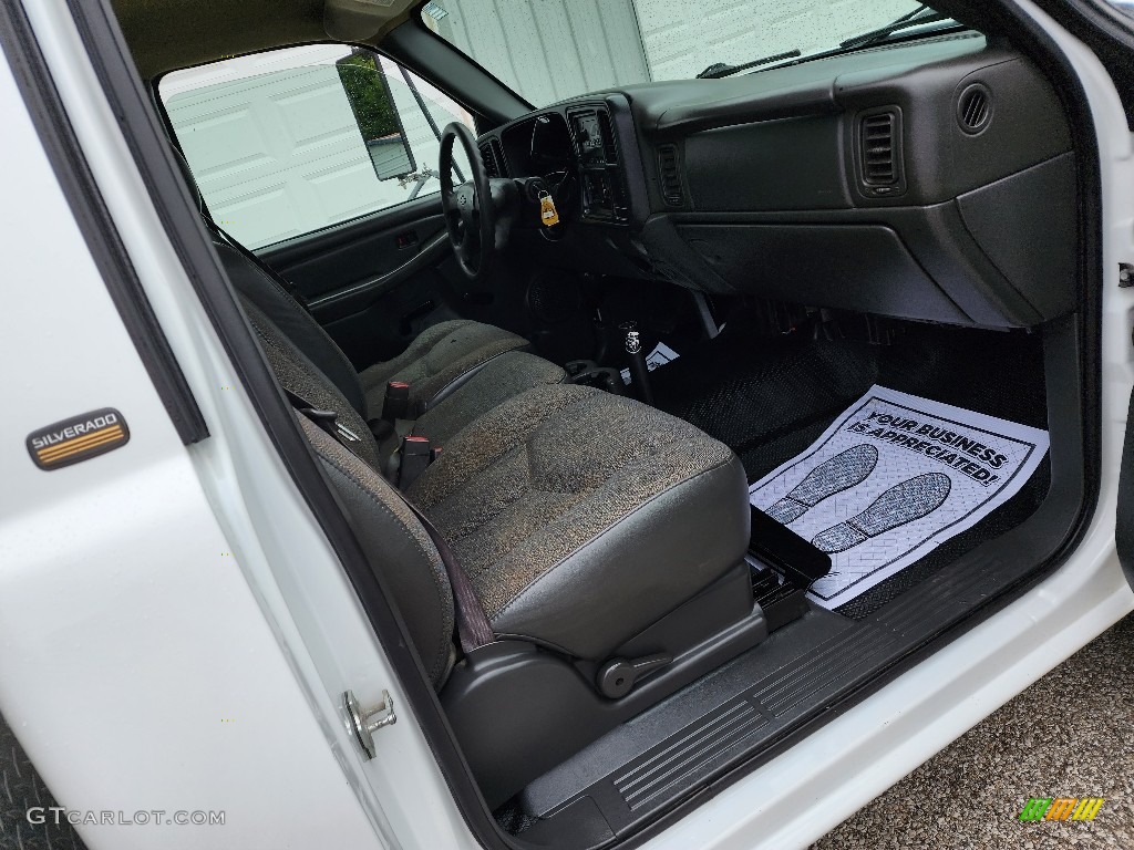 2004 Silverado 3500HD Regular Cab 4x4 Chassis Utility - Summit White / Dark Charcoal photo #16