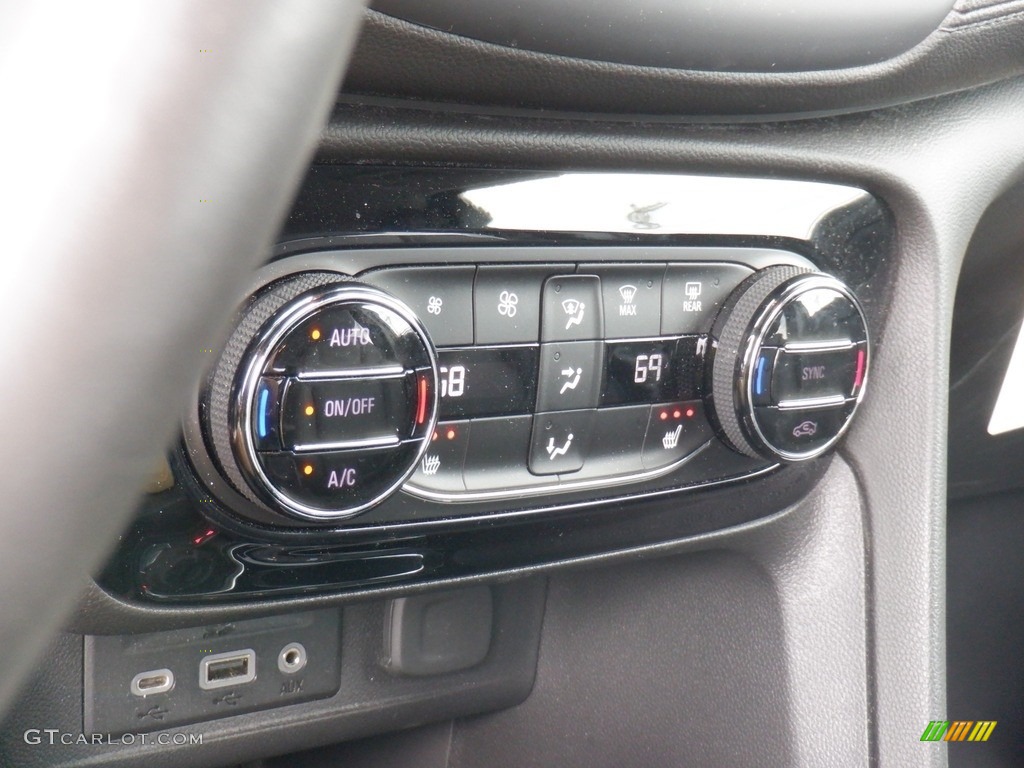 2020 Buick Encore GX Essence AWD Controls Photos