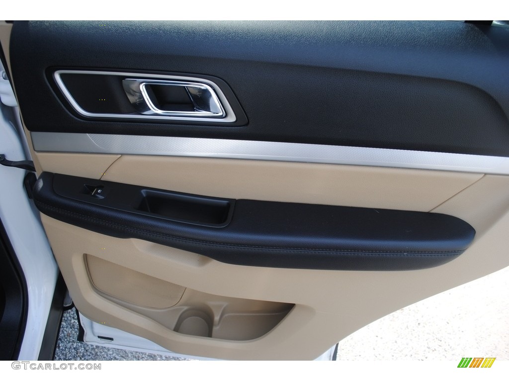 2017 Ford Explorer XLT 4WD Medium Light Camel Door Panel Photo #146415731