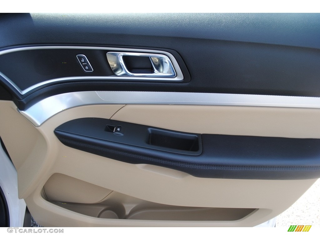 2017 Ford Explorer XLT 4WD Door Panel Photos