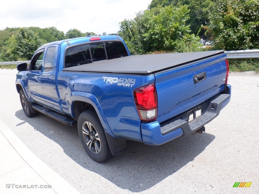 2018 Tacoma TRD Sport Access Cab 4x4 - Blazing Blue Pearl / Cement Gray photo #16