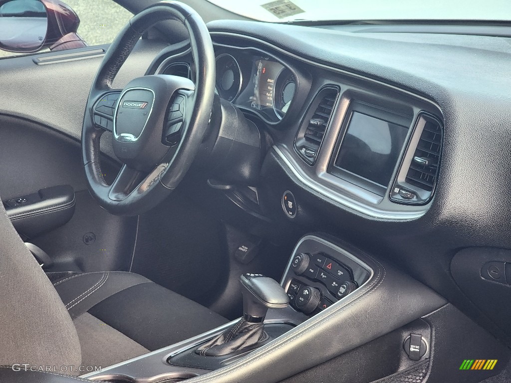 2019 Challenger SXT AWD - Octane Red Pearl / Black photo #5