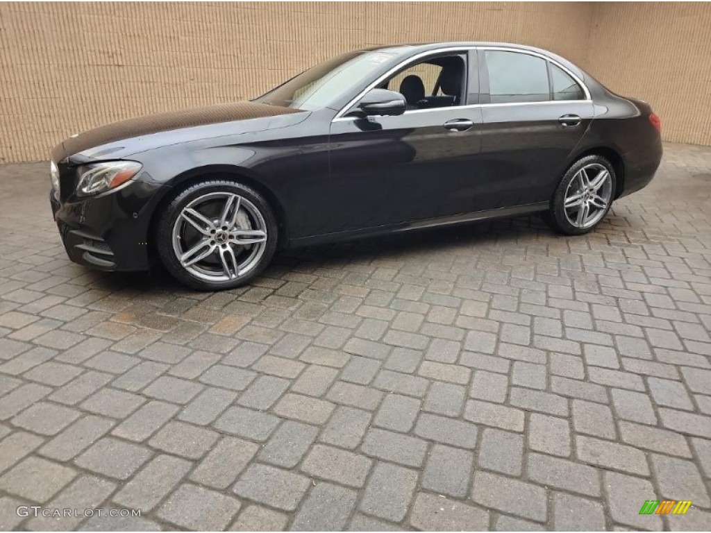 2019 E 300 Sedan - Black / Black photo #1