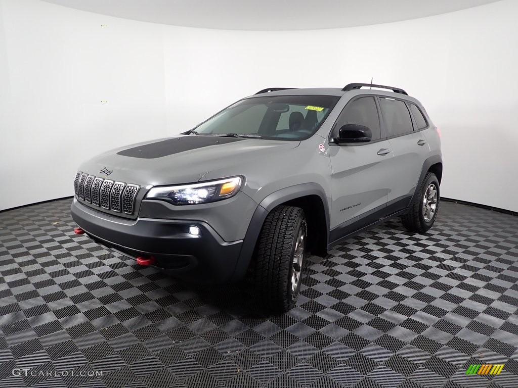 2022 Cherokee Trailhawk 4x4 - Sting-Gray / Black photo #5