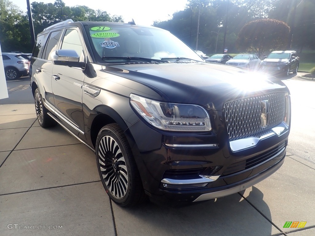 2021 Navigator Black Label 4x4 - Infinite Black / Black Label Alpine photo #8