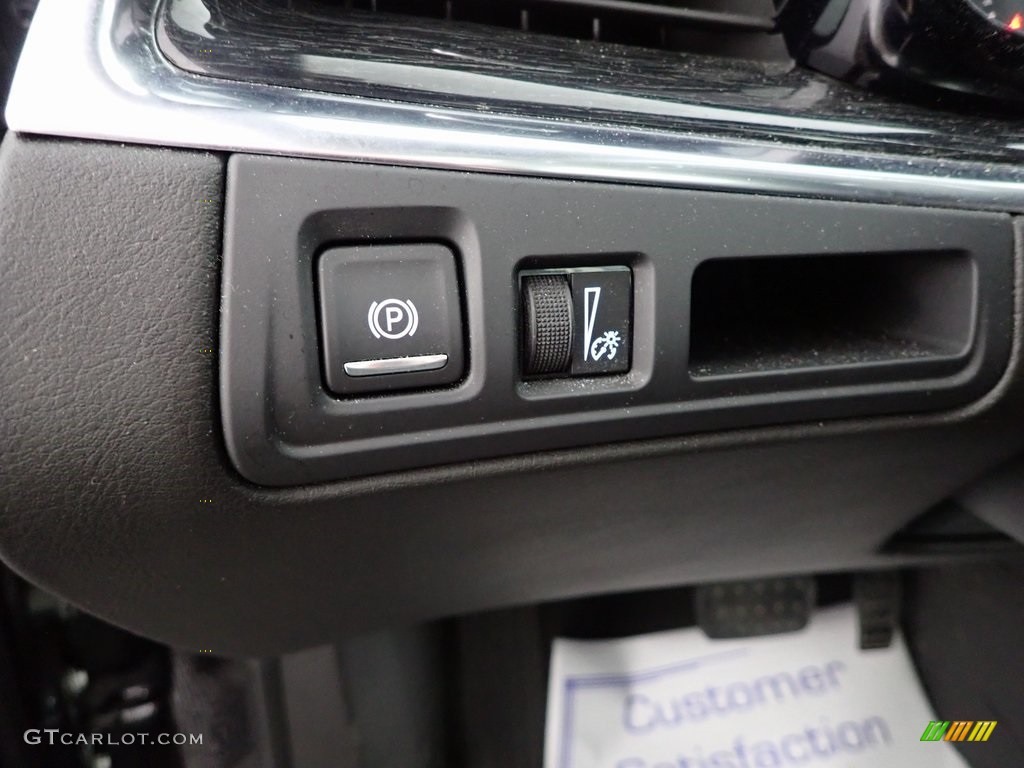 2020 Cadillac XT5 Premium Luxury AWD Controls Photos