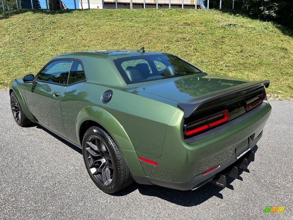 2019 Challenger R/T Scat Pack Widebody - F8 Green / Black photo #8