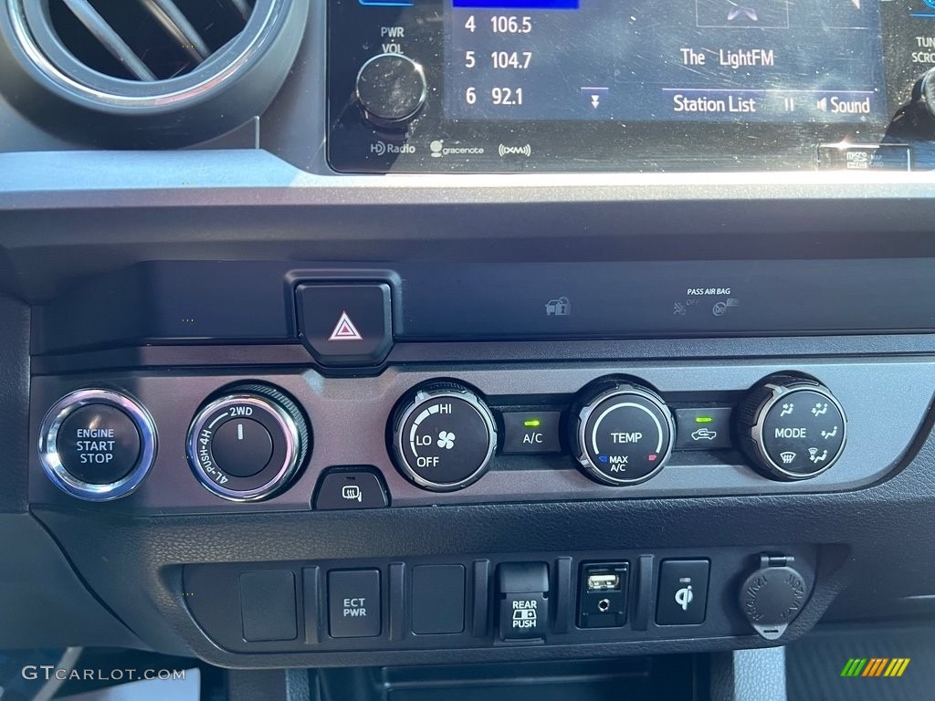 2019 Toyota Tacoma TRD Off-Road Double Cab 4x4 Controls Photo #146422405