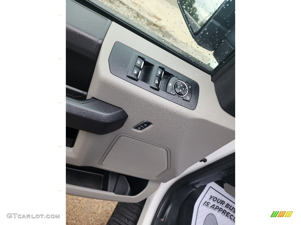 2017 Ford F150 XL SuperCrew 4x4 Earth Gray Door Panel Photo #146422993