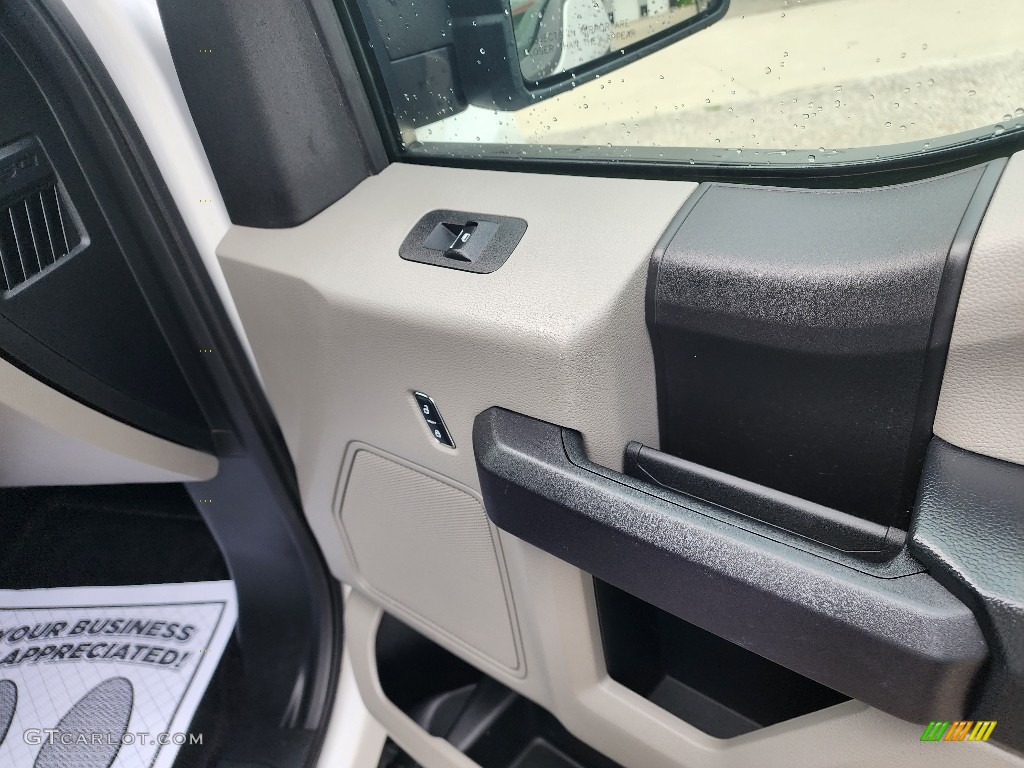 2017 Ford F150 XL SuperCrew 4x4 Earth Gray Door Panel Photo #146423229