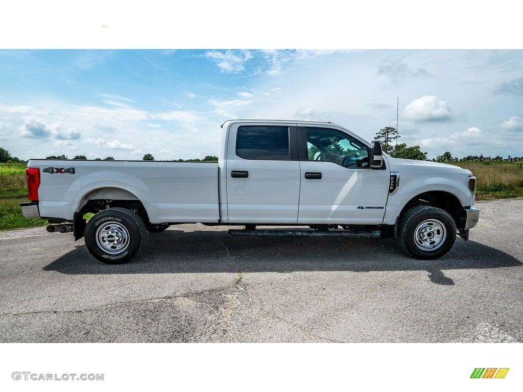 2019 F350 Super Duty XL Crew Cab 4x4 - Oxford White / Earth Gray photo #3