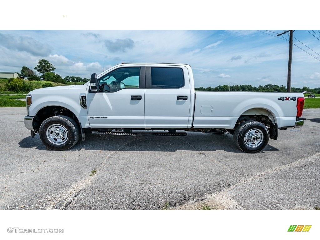 2019 F350 Super Duty XL Crew Cab 4x4 - Oxford White / Earth Gray photo #7