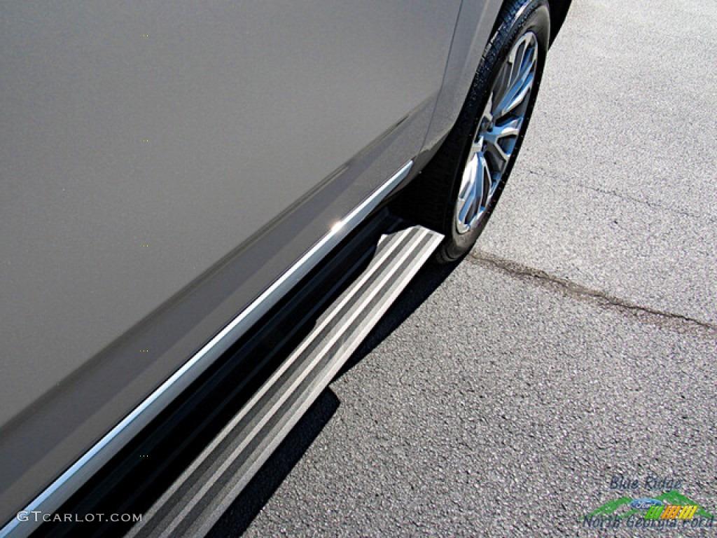 2022 Yukon XL Denali 4WD - Pearl Beige Metallic / Very Dark Ash Gray/Dark Walnut photo #25