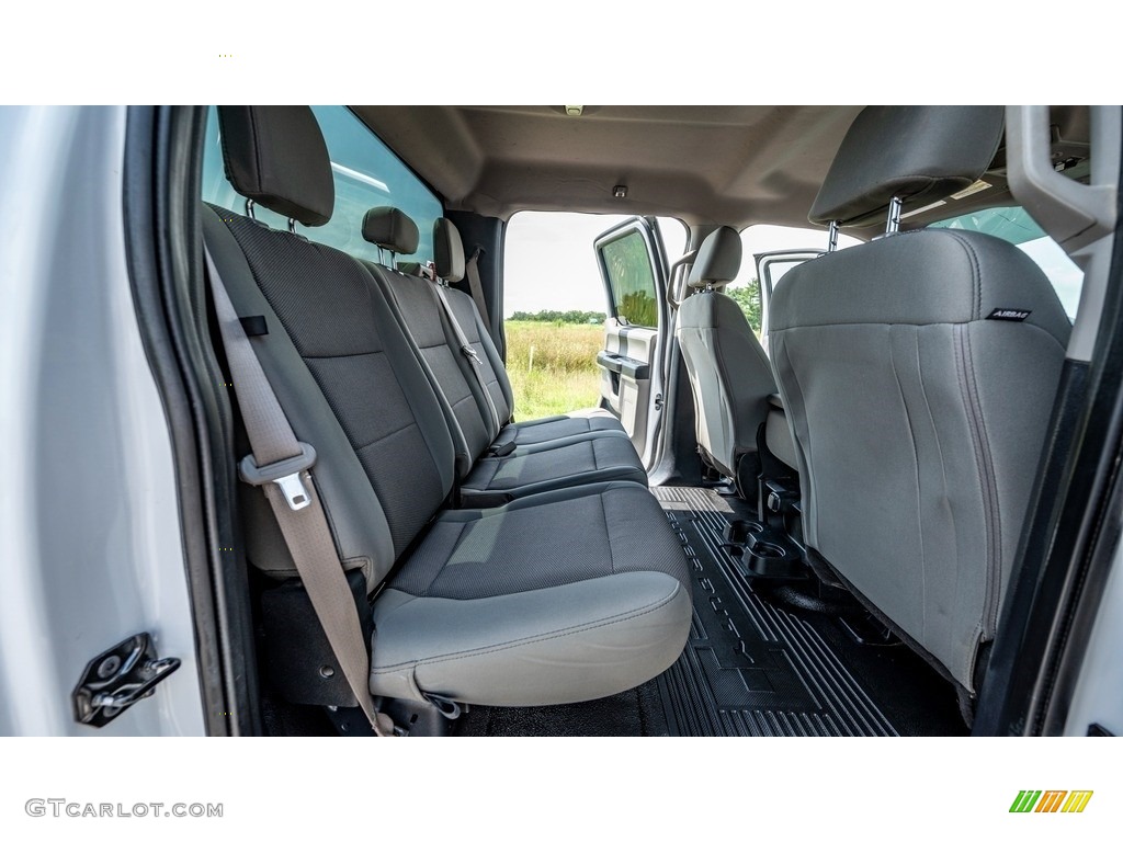 2019 F350 Super Duty XL Crew Cab 4x4 - Oxford White / Earth Gray photo #22