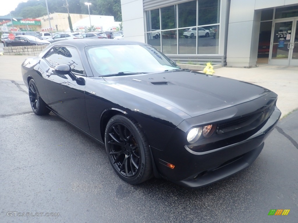 2014 Challenger R/T - Black / Dark Slate Gray/Radar Red photo #10