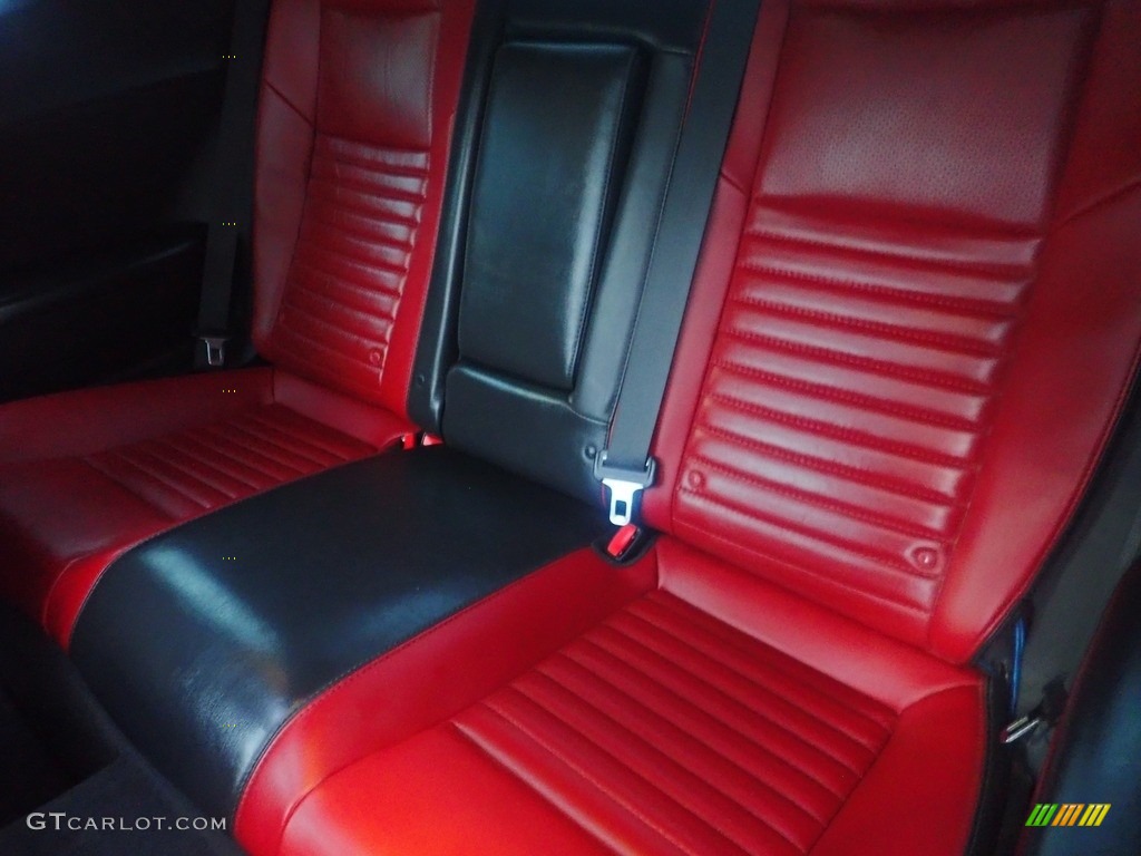 2014 Challenger R/T - Black / Dark Slate Gray/Radar Red photo #20