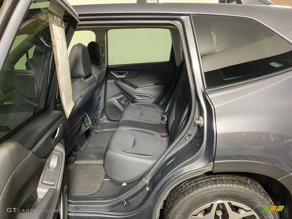 2021 Subaru Forester 2.5i Premium Rear Seat Photos