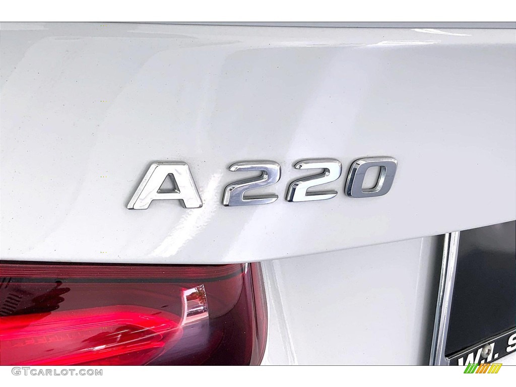 2020 A 220 Sedan - Polar White / Black photo #31