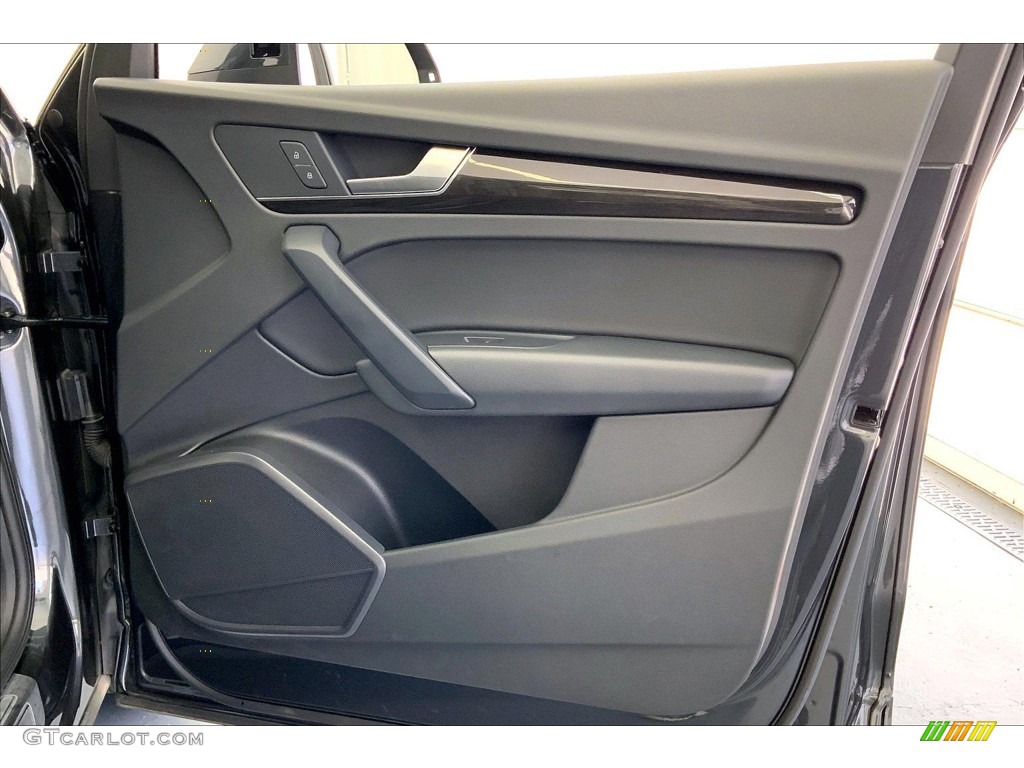 2020 Audi Q5 Premium quattro Black Door Panel Photo #146428166