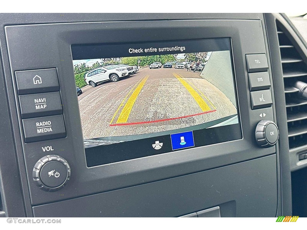 2022 Mercedes-Benz Metris Cargo Van Controls Photo #146429156