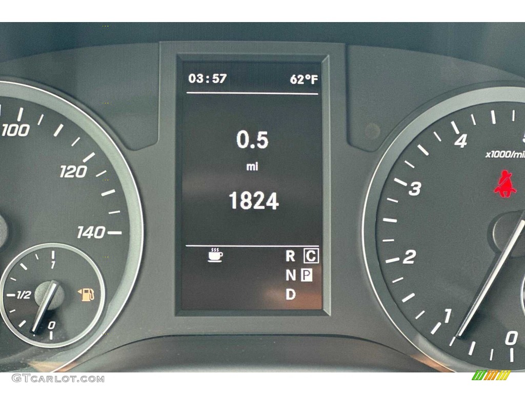 2022 Mercedes-Benz Metris Cargo Van Gauges Photos