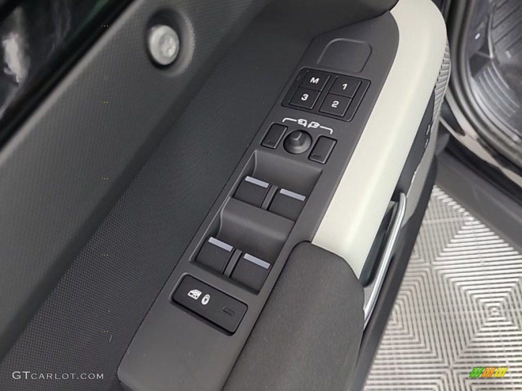 2023 Land Rover Defender 130 SE Ebony Door Panel Photo #146430818