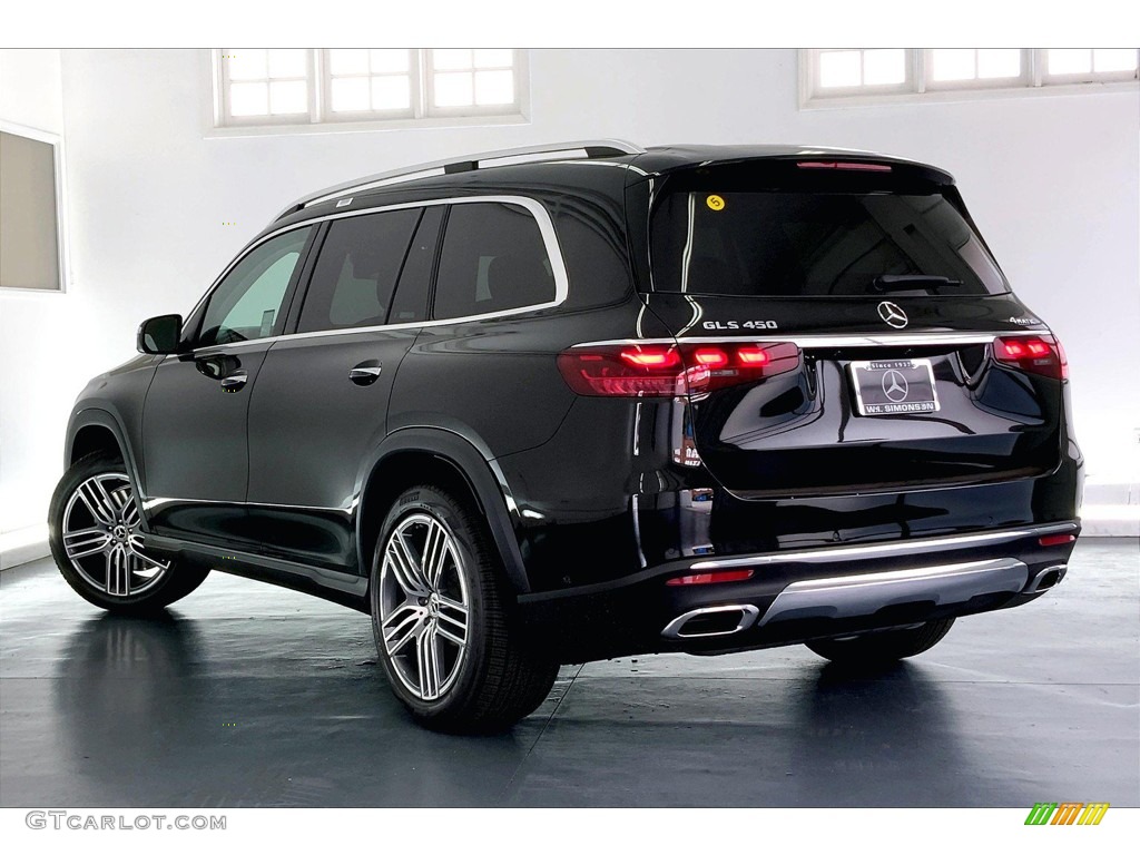 2024 GLS 450 4Matic - Black / Bahia Brown/Black photo #2